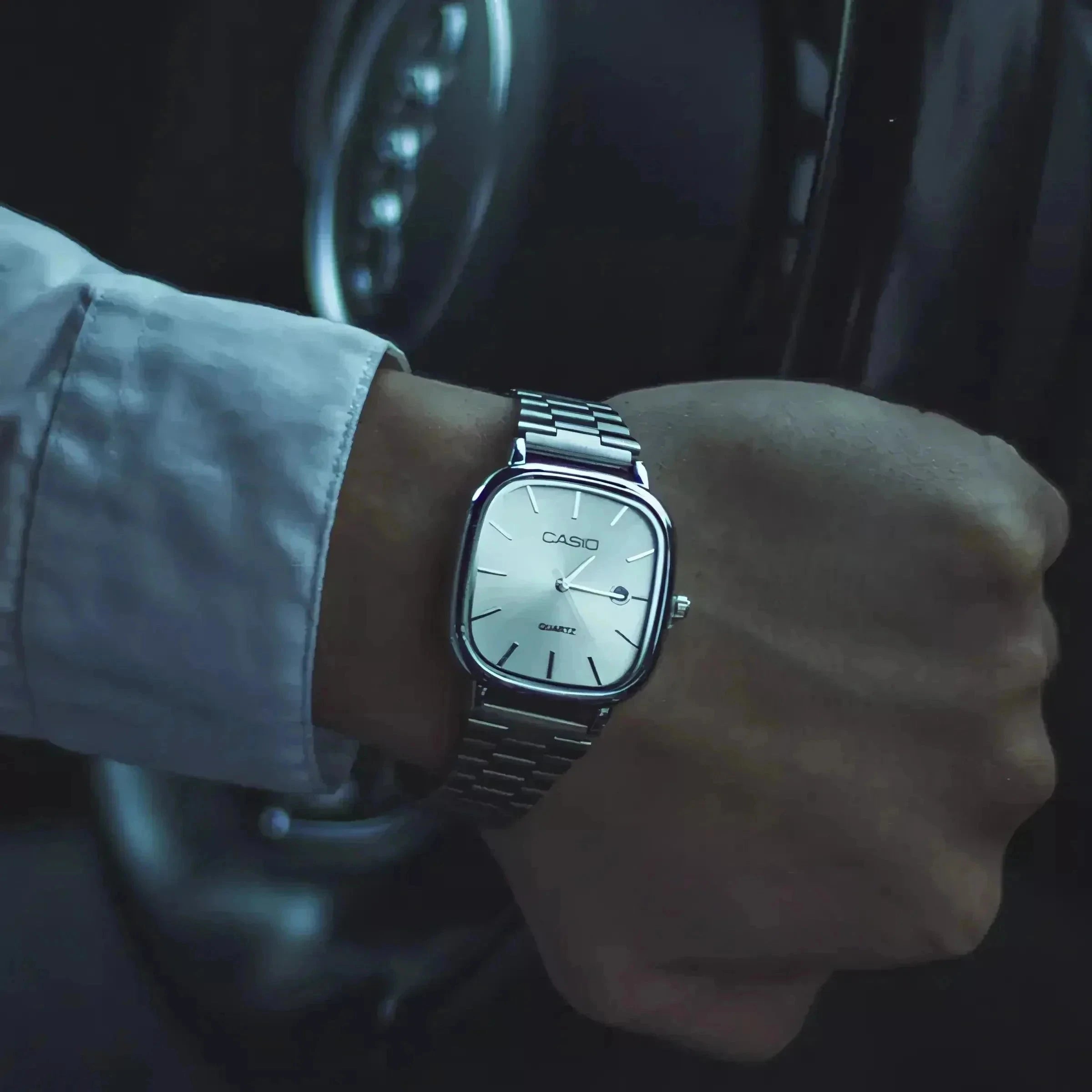 C A S I O Luxurious 36mm Watch - Water Resistant | Transferred steel Relógio CASIO Luxurious 36mm - Unissex Resistente à água | Aço Inoxidável Aurev 